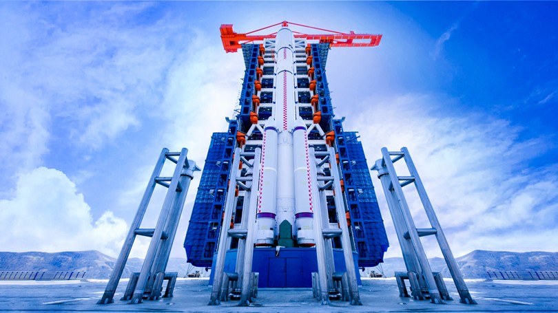 4-PG国际100t塔式起重机服务于太原卫星发射基地.jpg